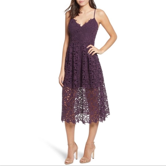 Astr Dresses & Skirts - ASTR the Label Revolve Lace Midi Dress Size Medium purple cocktail wedding guest